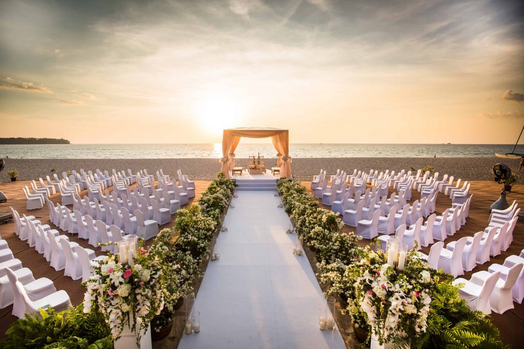indian-wedding-in-phuket-wedding-mandap-on-beach-angsana-1